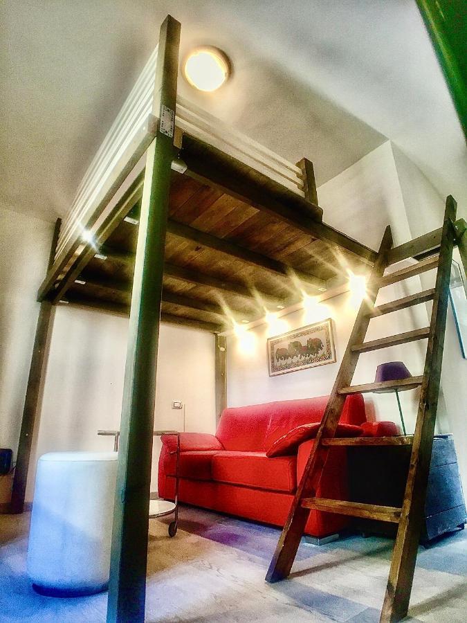 Appartamento In Tranquillo Borgo Vicino Al Centro 都灵 外观 照片
